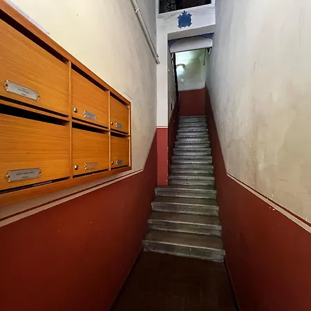 Exquisite&historic Flat With Rooftop Apartman