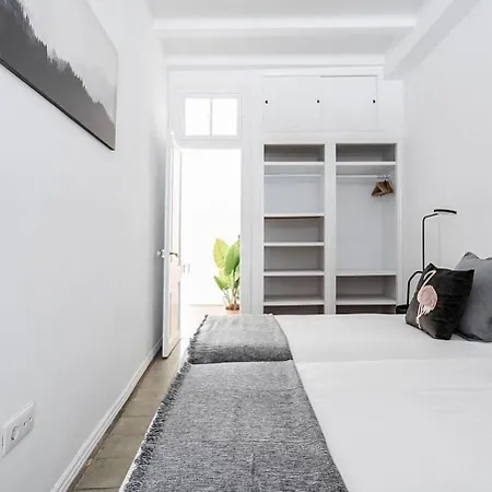 Exquisite&historic Flat With Rooftop