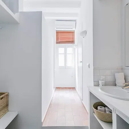 Exquisite&historic Flat With Rooftop *