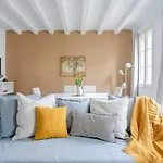 Exquisite&historic Flat With Rooftop Daire Barselona
